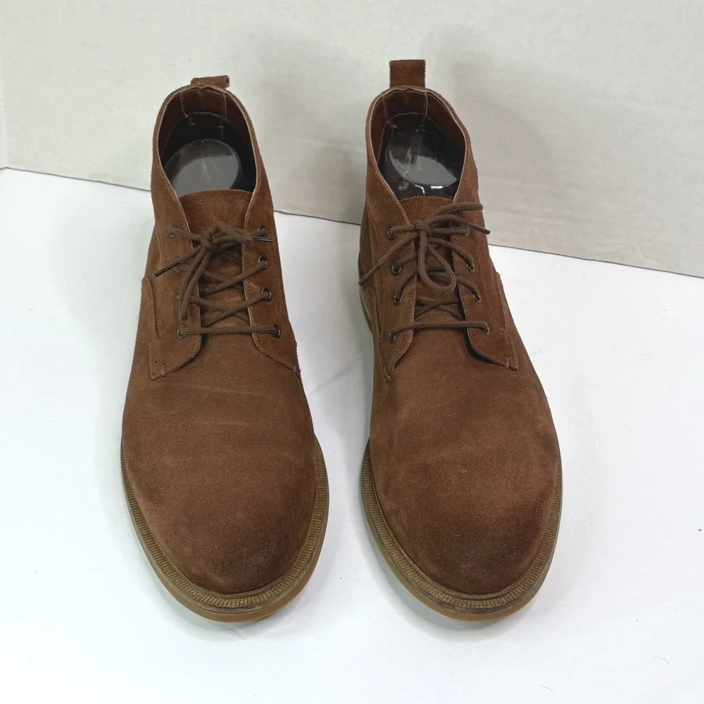 Clarks brown suede